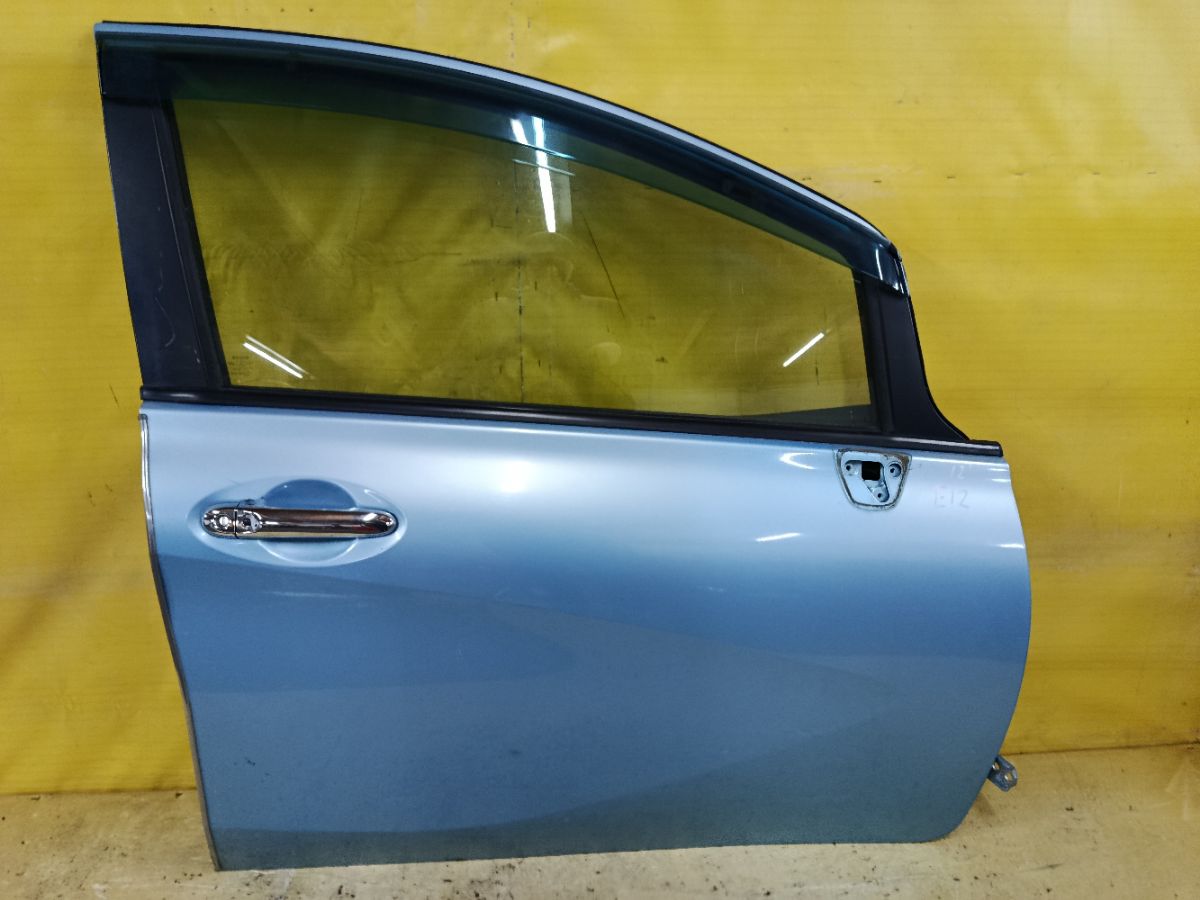 Дверь боковая на Nissan Note E12 Фото 1