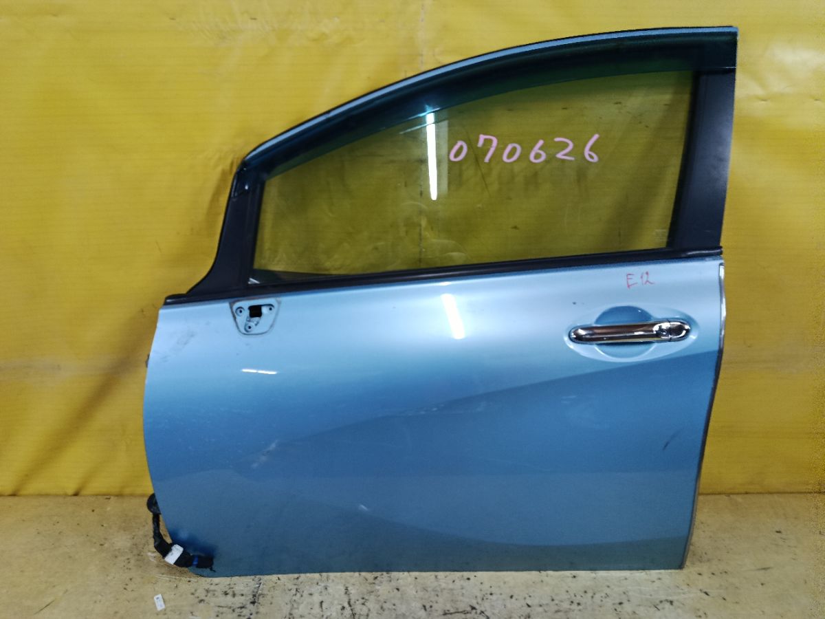 Дверь боковая на Nissan Note E12 Фото 1