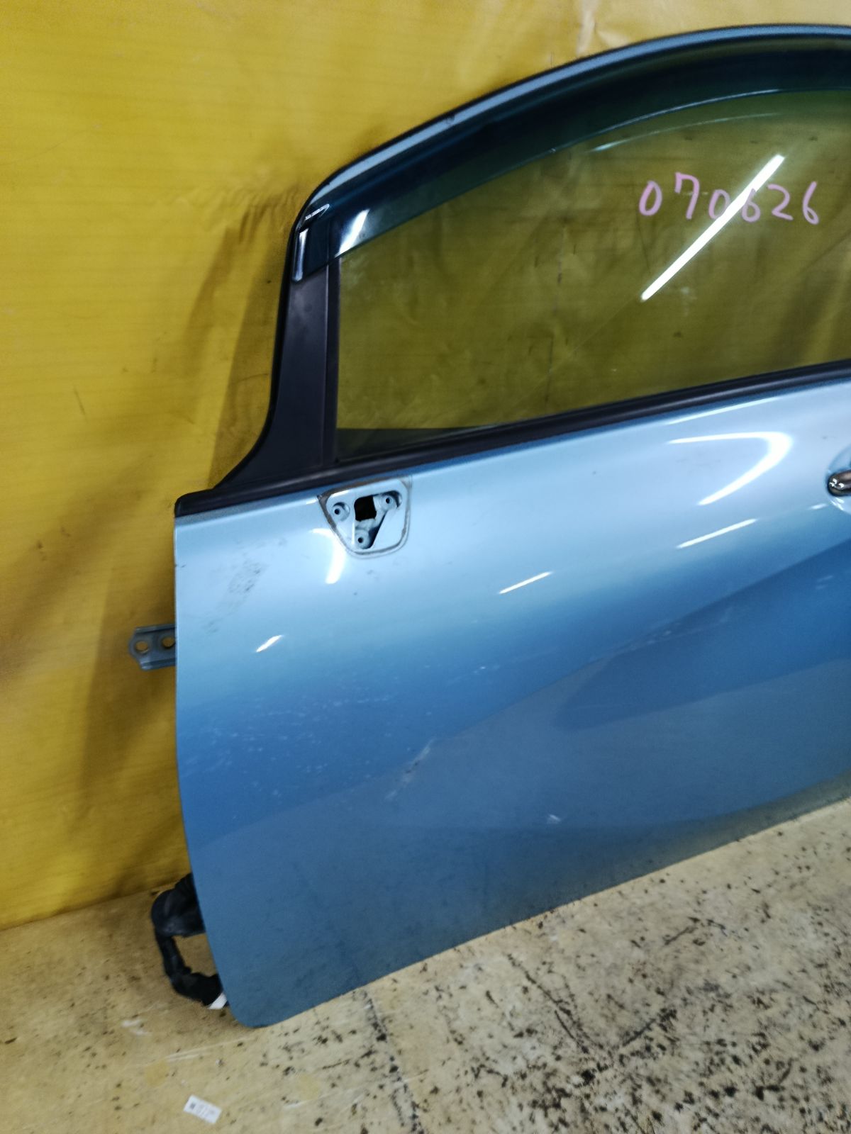 Дверь боковая на Nissan Note E12 Фото 2