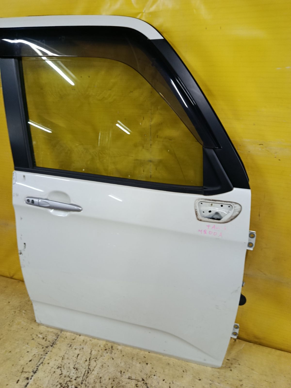 Дверь боковая на Toyota Tank M900A Фото 3