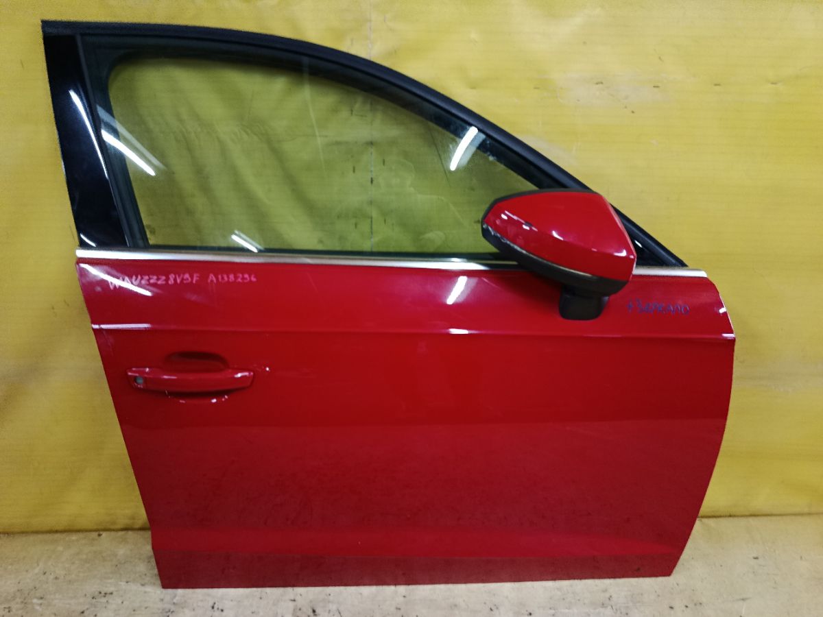 Дверь боковая на Audi A3 8V Фото 1