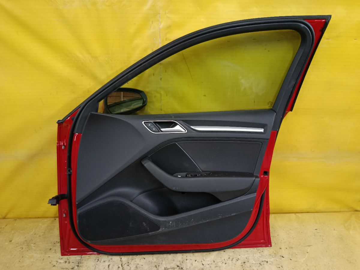 Дверь боковая на Audi A3 8V Фото 5