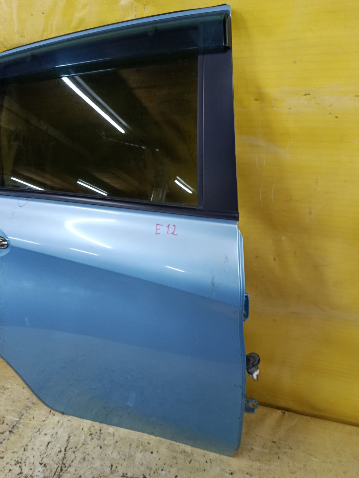 Дверь боковая на Nissan Note E12 Фото 3