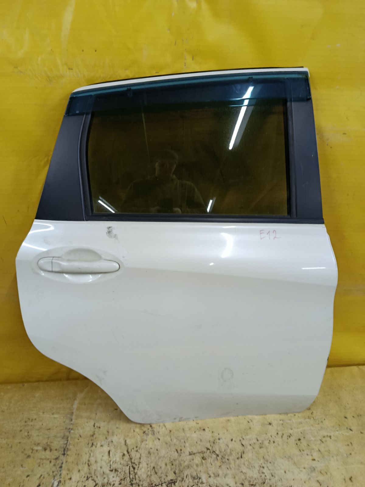 Дверь боковая на Nissan Note E12 Фото 1
