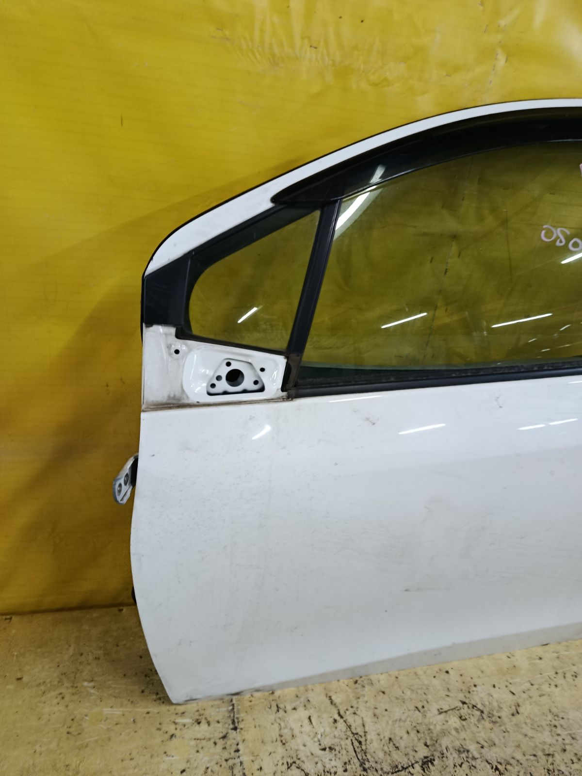 Дверь боковая на Toyota Vitz KSP130 Фото 2