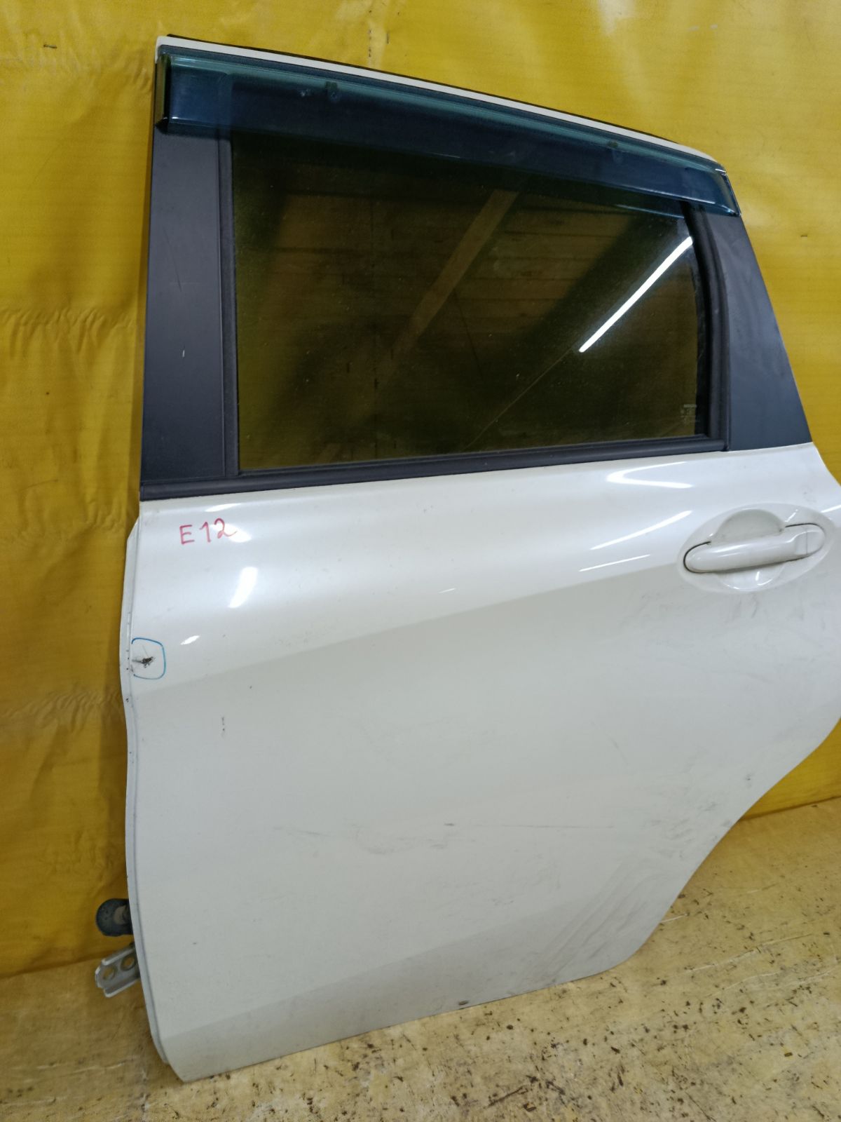 Дверь боковая на Nissan Note E12 Фото 2