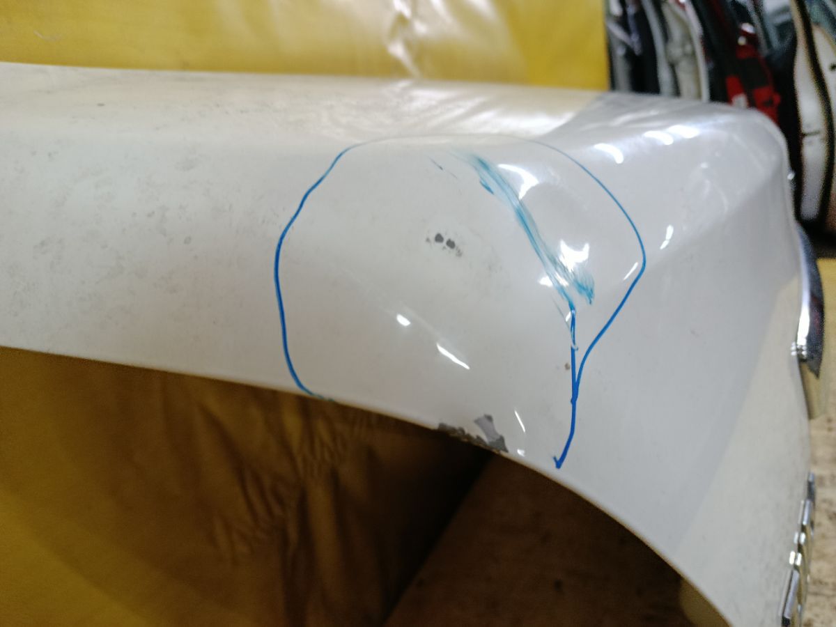 Крышка багажника на Nissan Tiida Latio SC11 Фото 3