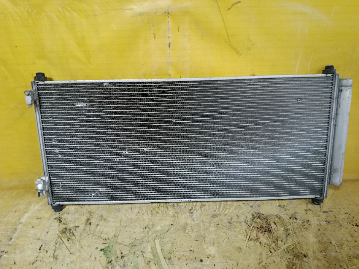 Радиатор кондиционера на Honda Fit Shuttle GP2 LDA Фото 4