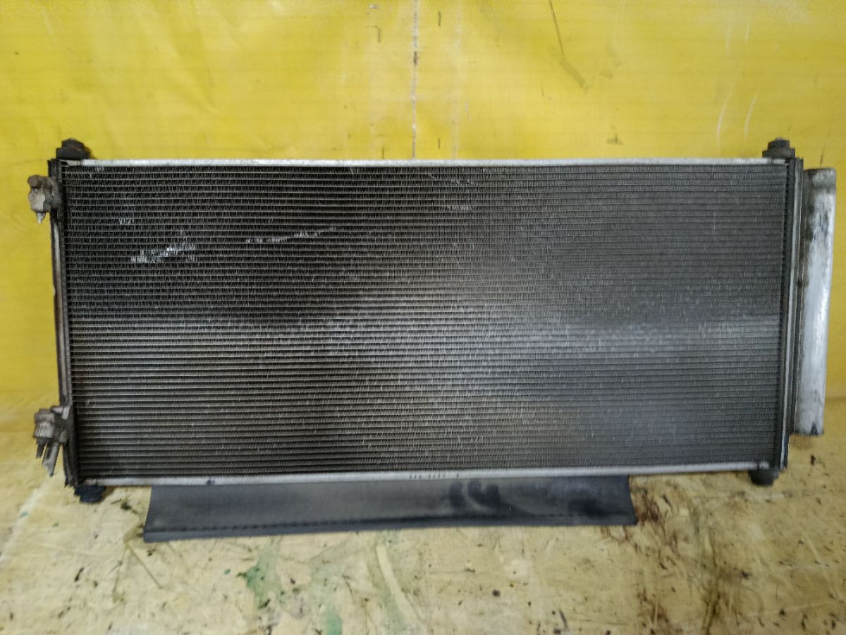 Радиатор кондиционера на Honda Fit GE6 L13A Фото 3