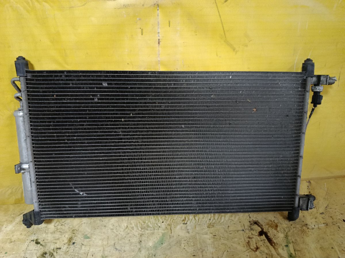 Радиатор кондиционера 92110 1U600, 92110 ED000, FX-267-3170, TD-267-3170 на Nissan Note E11 HR15DE Фото 2