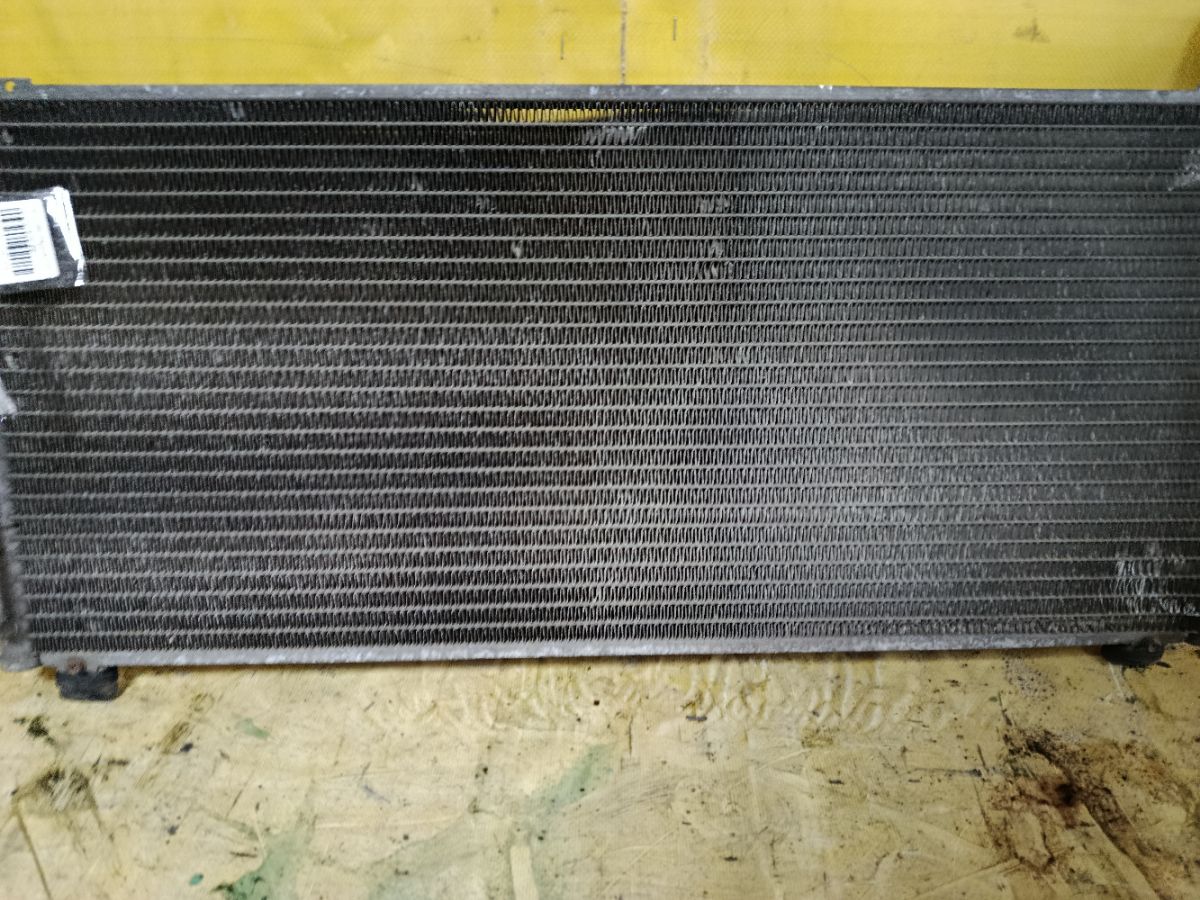 Радиатор кондиционера на Nissan Cube Z10 CG13DE Фото 2