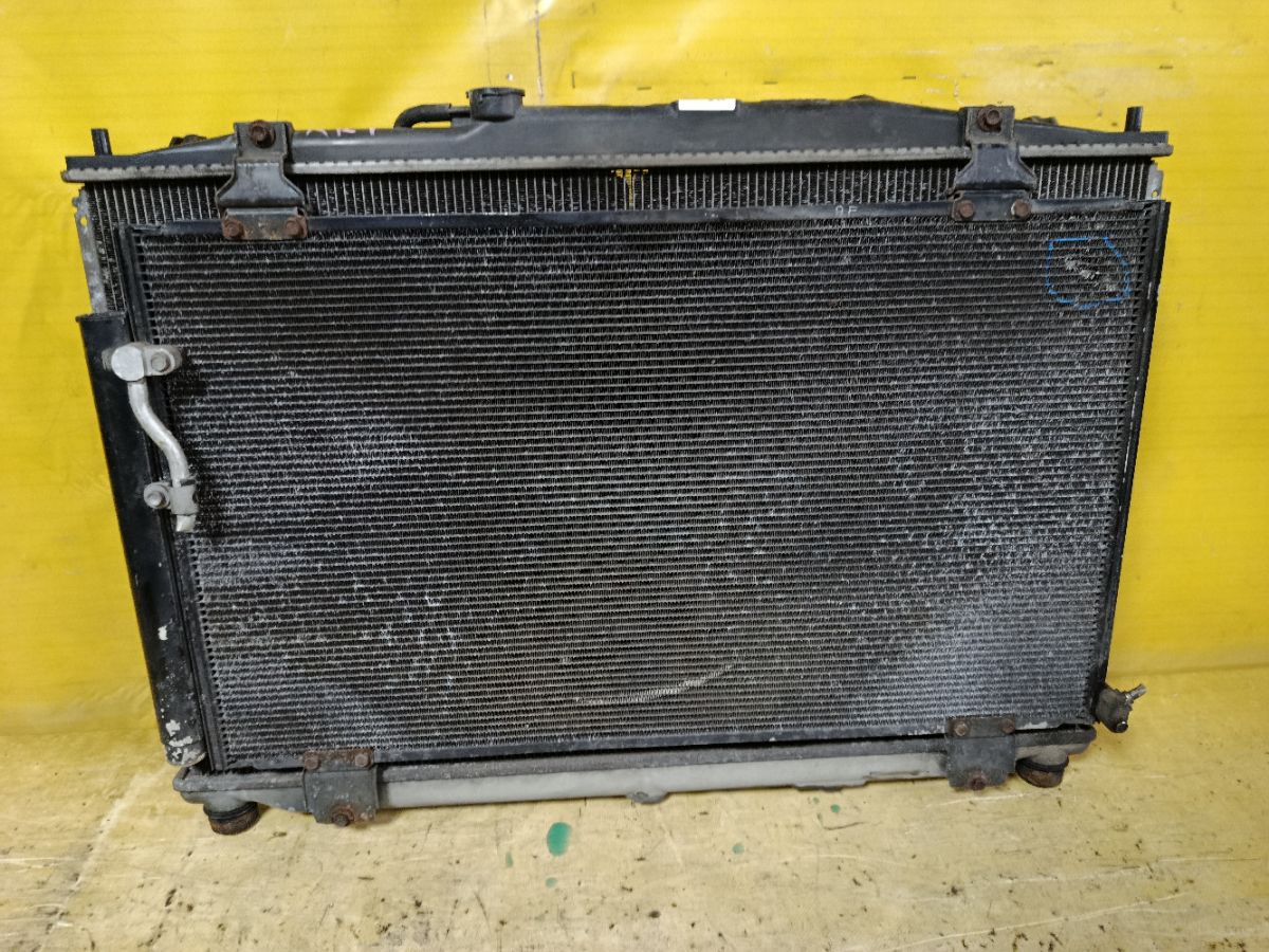 Радиатор ДВС на Honda Elysion RR1 K24A Фото 1