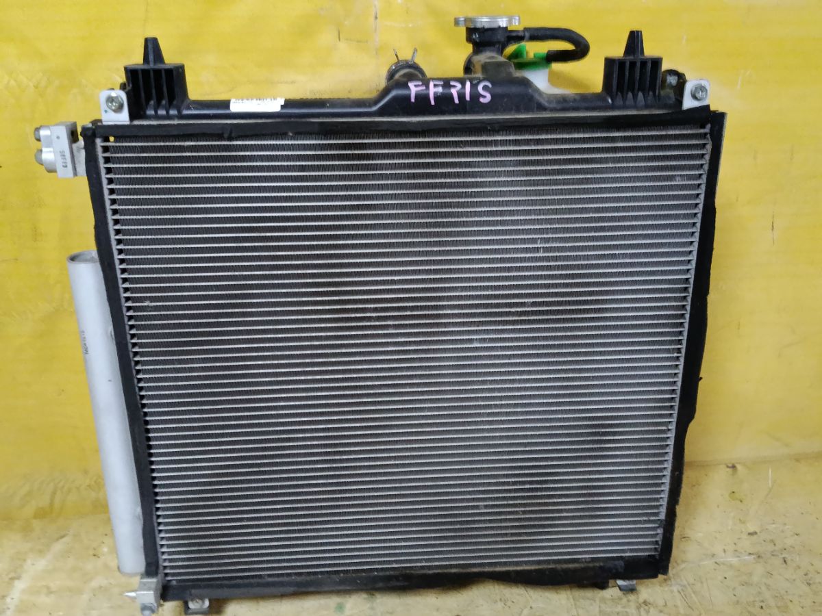 Радиатор ДВС на Suzuki Ignis FF21S K12C Фото 1