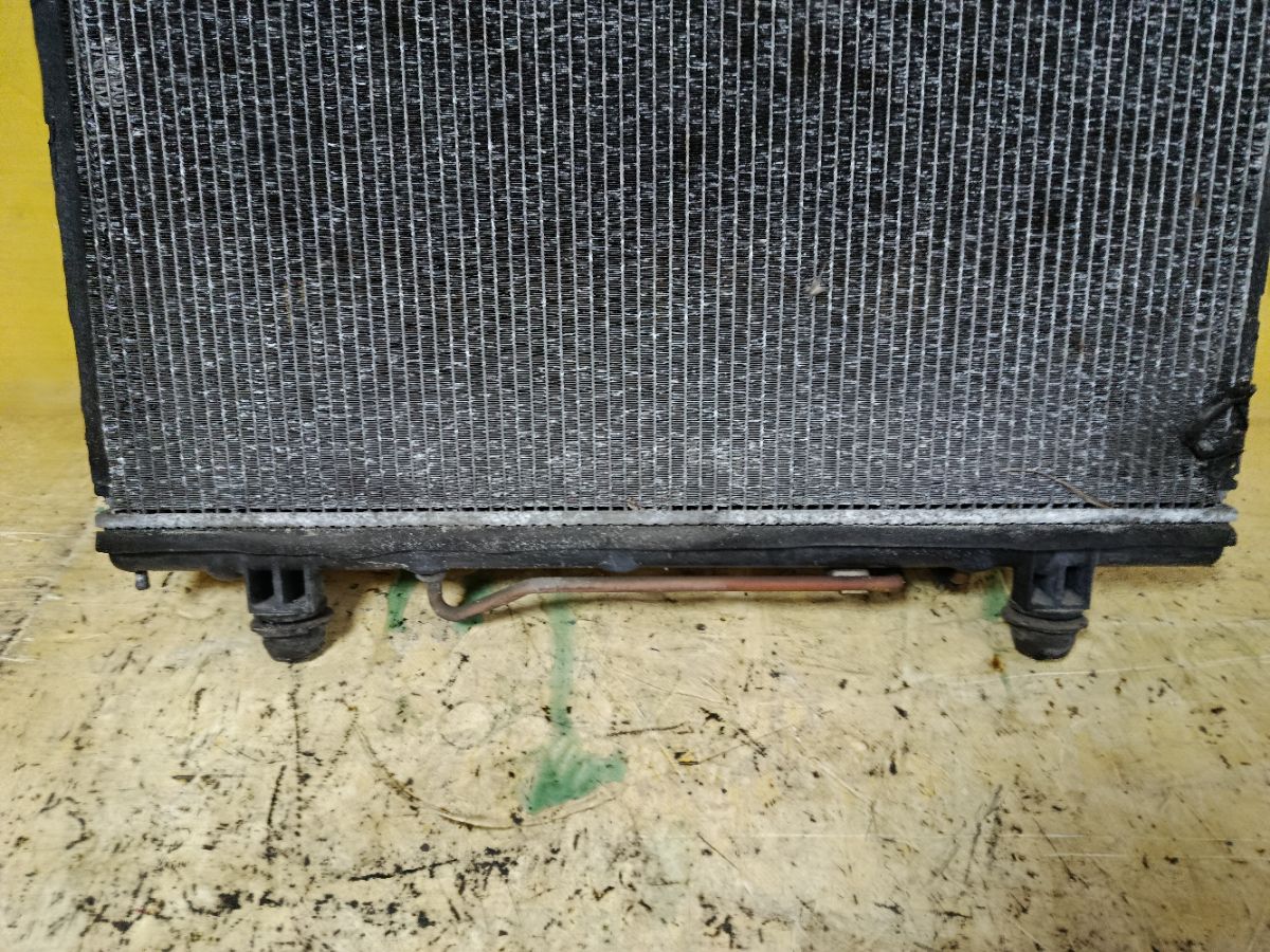 Радиатор ДВС на Toyota Gaia ACM10G 1AZ-FSE Фото 2