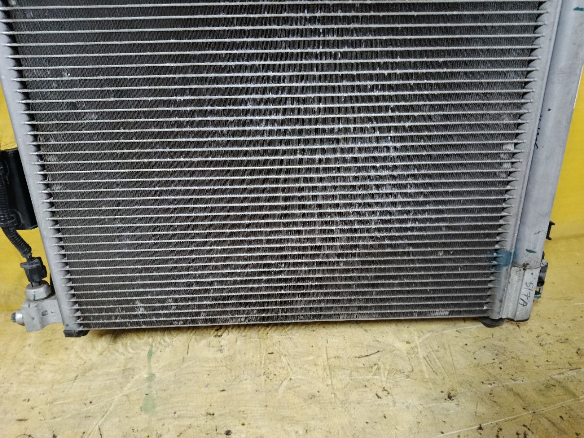 Радиатор ДВС на Nissan Note E12 HR12DDR Фото 2