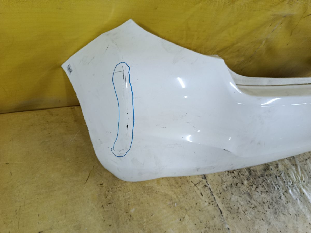 Бампер на Toyota Vitz KSP130 Фото 2