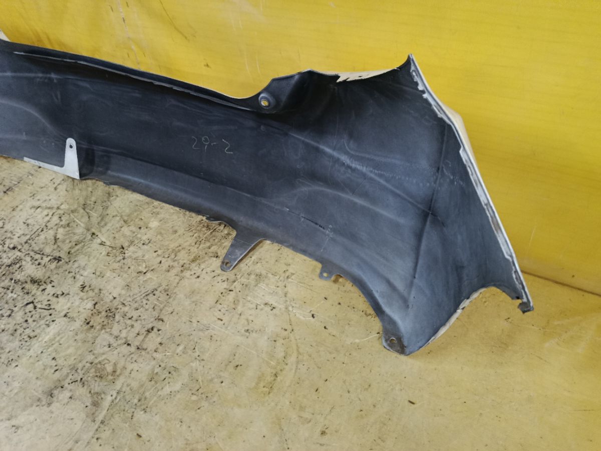 Бампер на Toyota Vitz KSP130 Фото 6