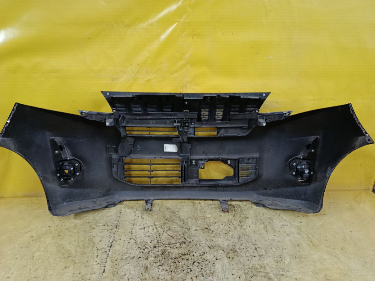 Бампер 6400F831ZZ на Mitsubishi Ek Space B11A Фото 4