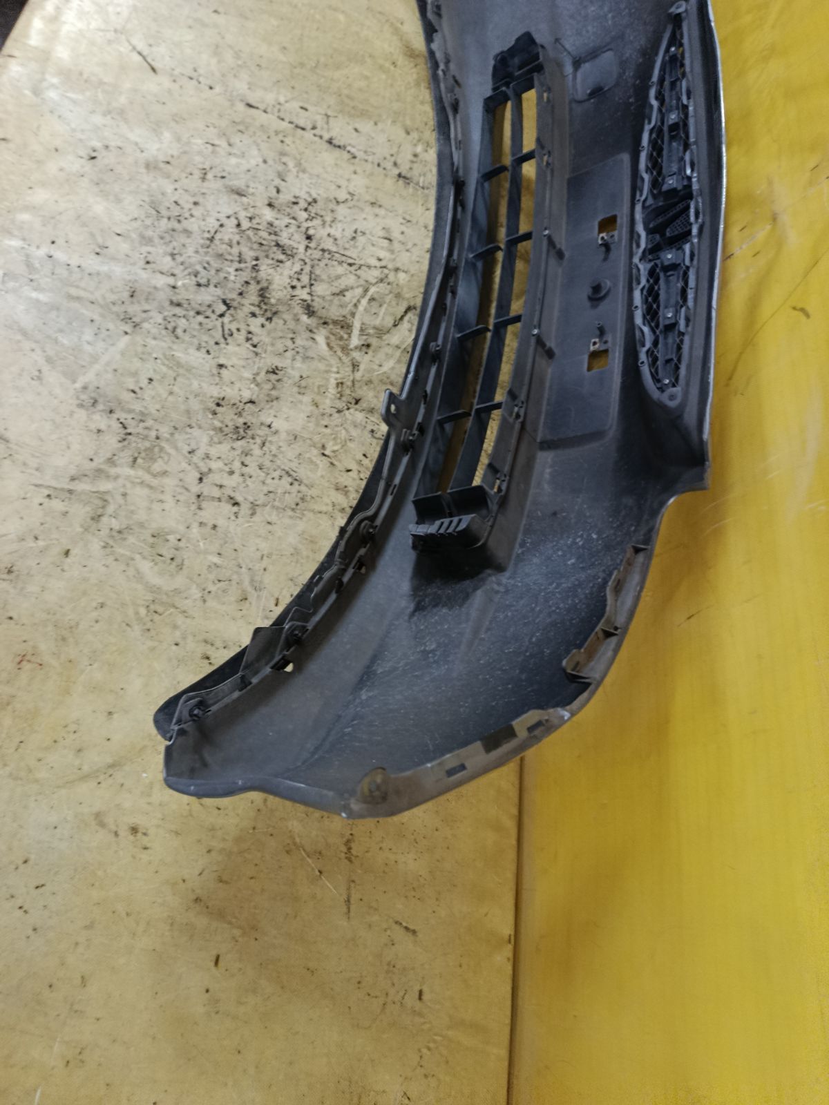 Бампер на Honda Fit GD1 Фото 6