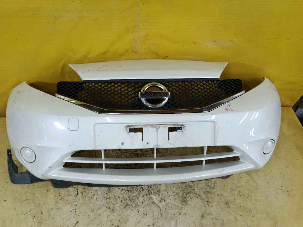 Бампер на Nissan Note E12 Фото 1