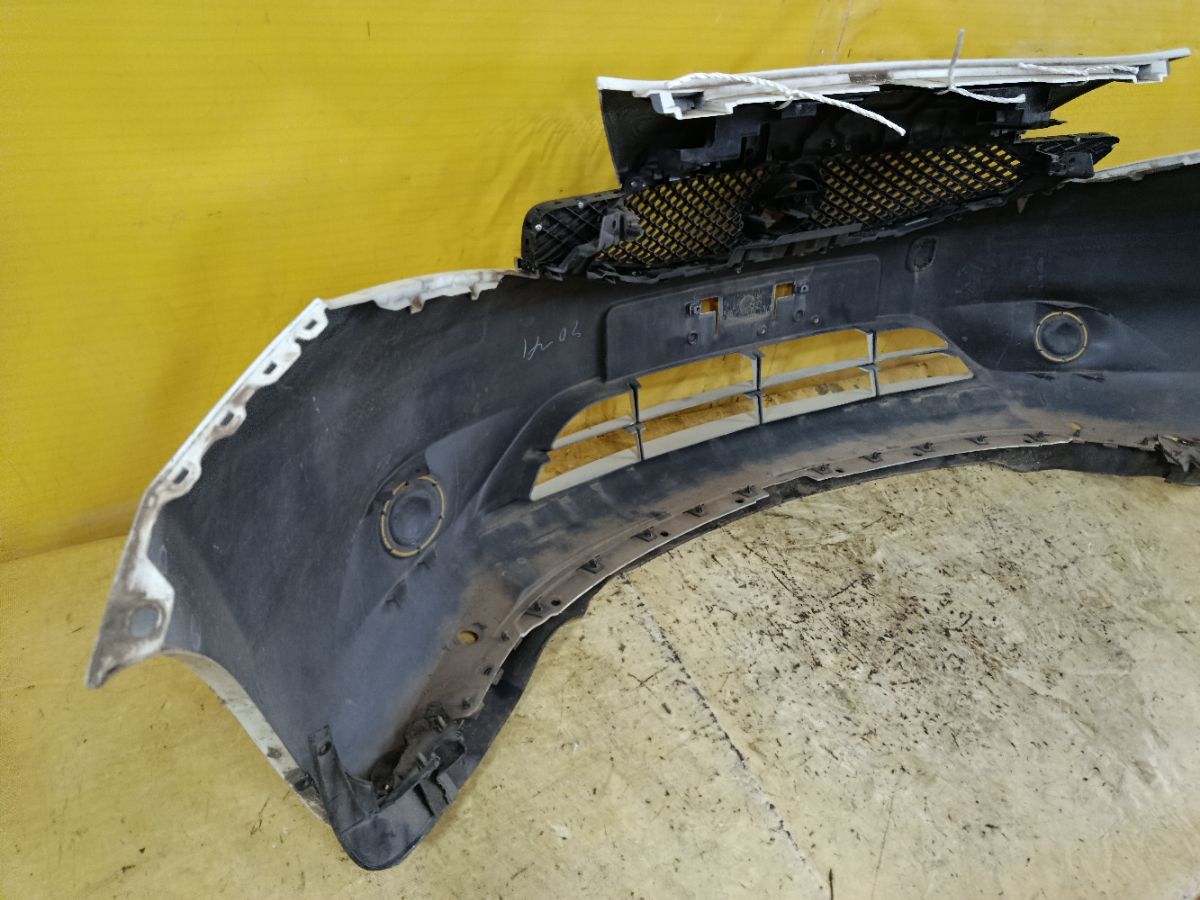 Бампер на Nissan Note E12 Фото 6