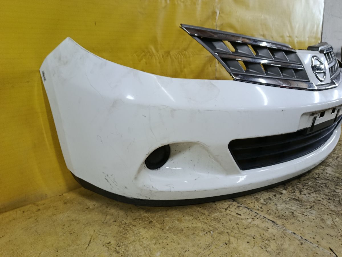 Бампер на Nissan Tiida Latio SC11 Фото 2
