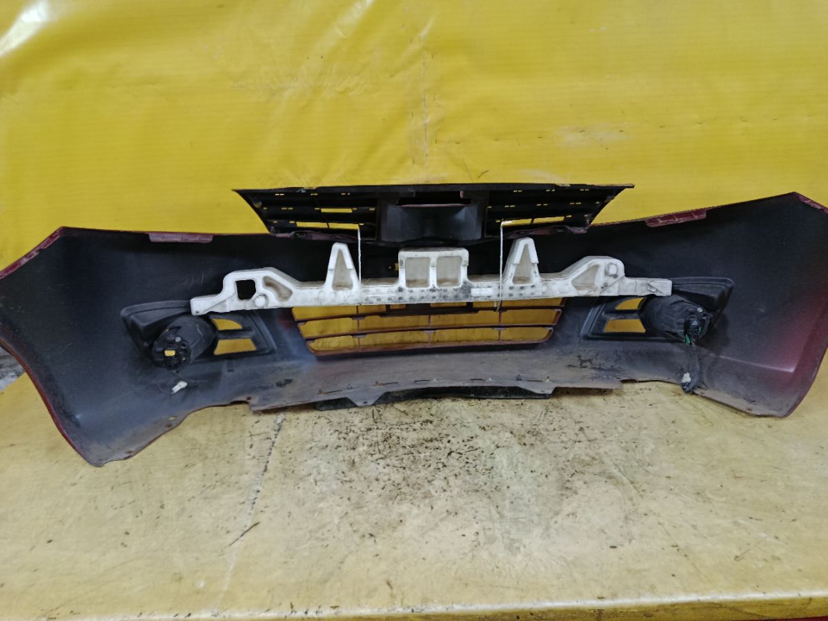 Бампер 62022-8Y20H на Nissan Note E11 Фото 4