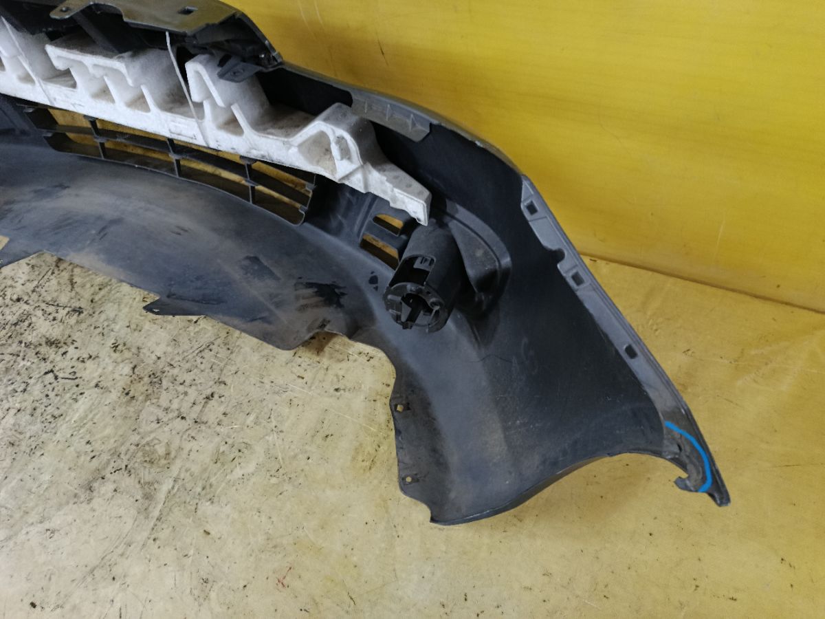 Бампер 62022-8Y20H на Nissan Note E11 Фото 6