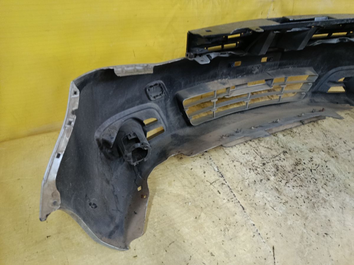 Бампер 62022-8Y20H на Nissan Note E11 Фото 5