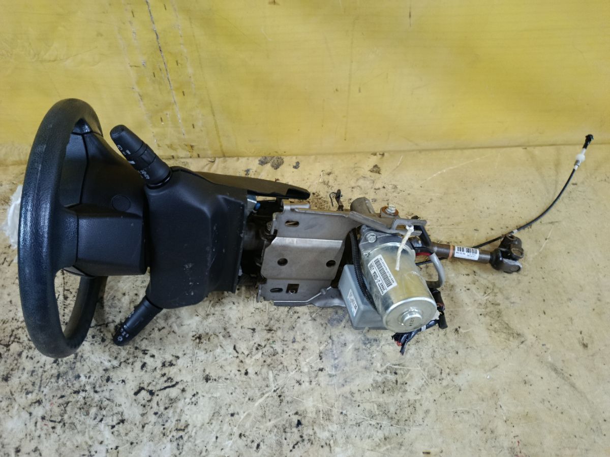 Рулевая колонка на Nissan Note E11 Фото 1