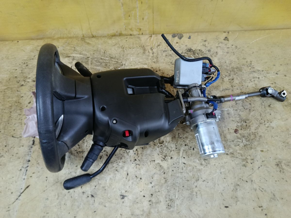 Рулевая колонка на Nissan Cube Z12 Фото 1