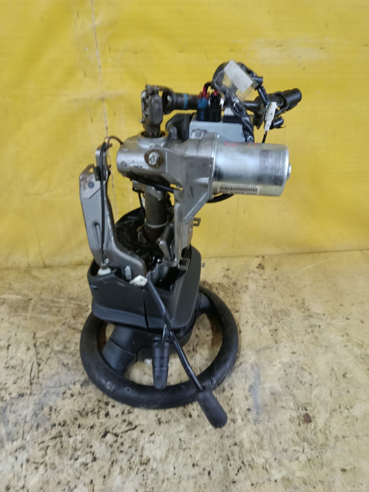 Рулевая колонка на Nissan Cube YZ11 Фото 4