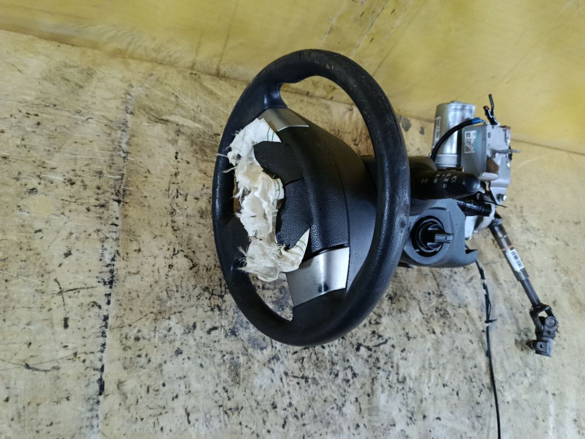 Рулевая колонка на Nissan Note E11 Фото 3