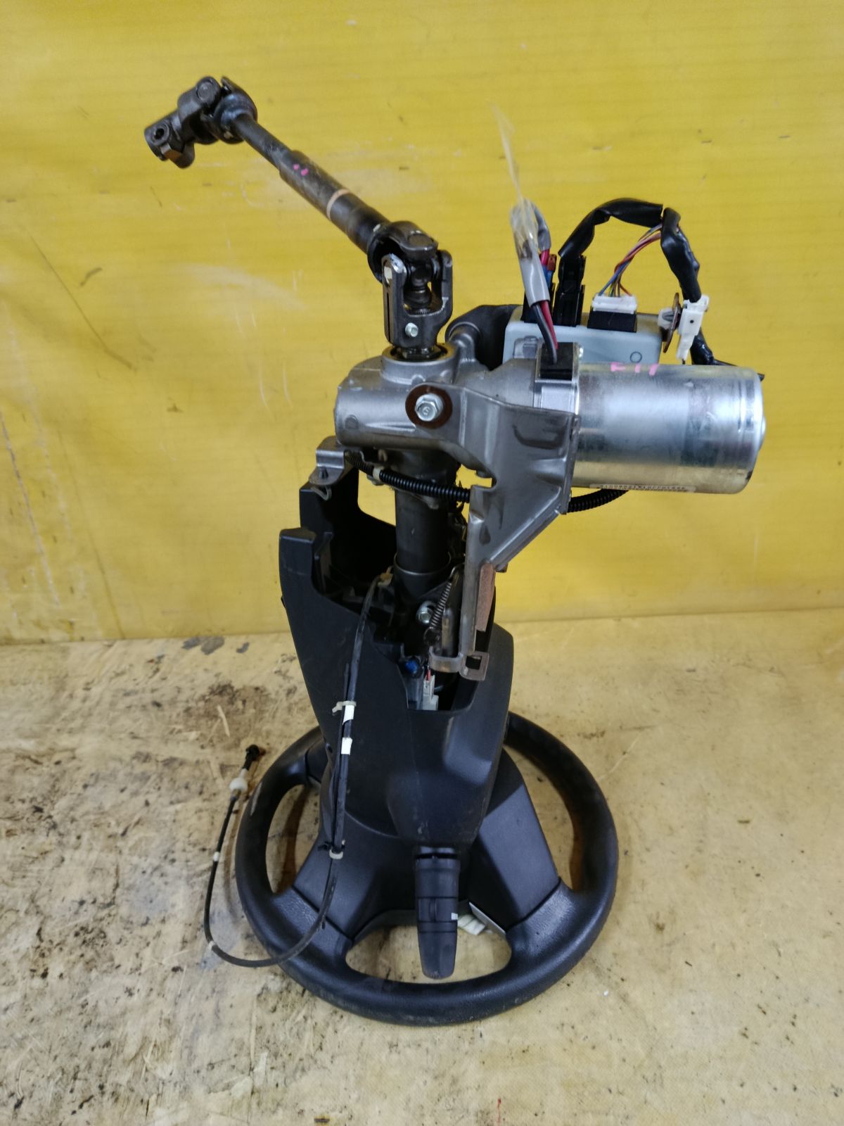 Рулевая колонка на Nissan Note E11 Фото 4