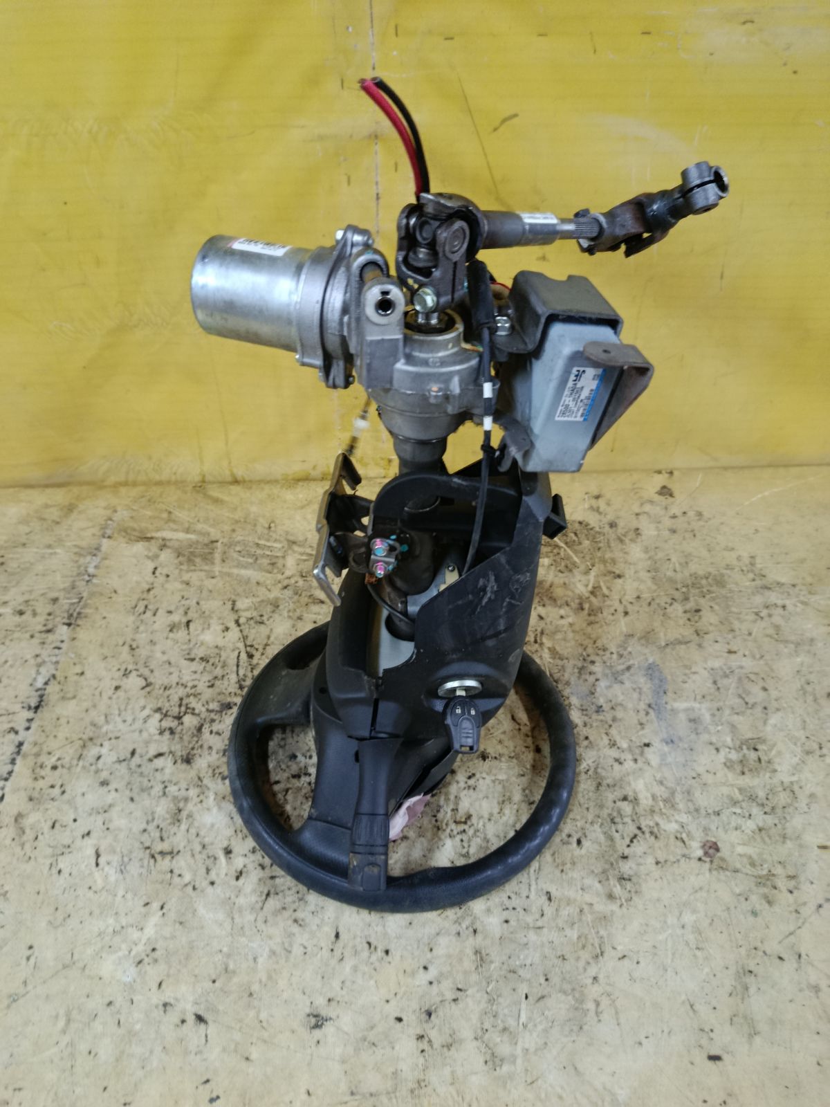 Рулевая колонка на Nissan March K13 Фото 4