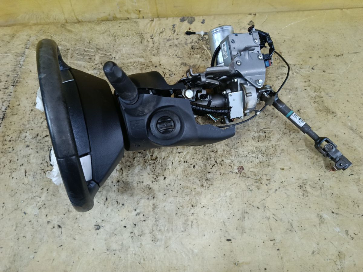 Рулевая колонка на Nissan Tiida C11 Фото 1