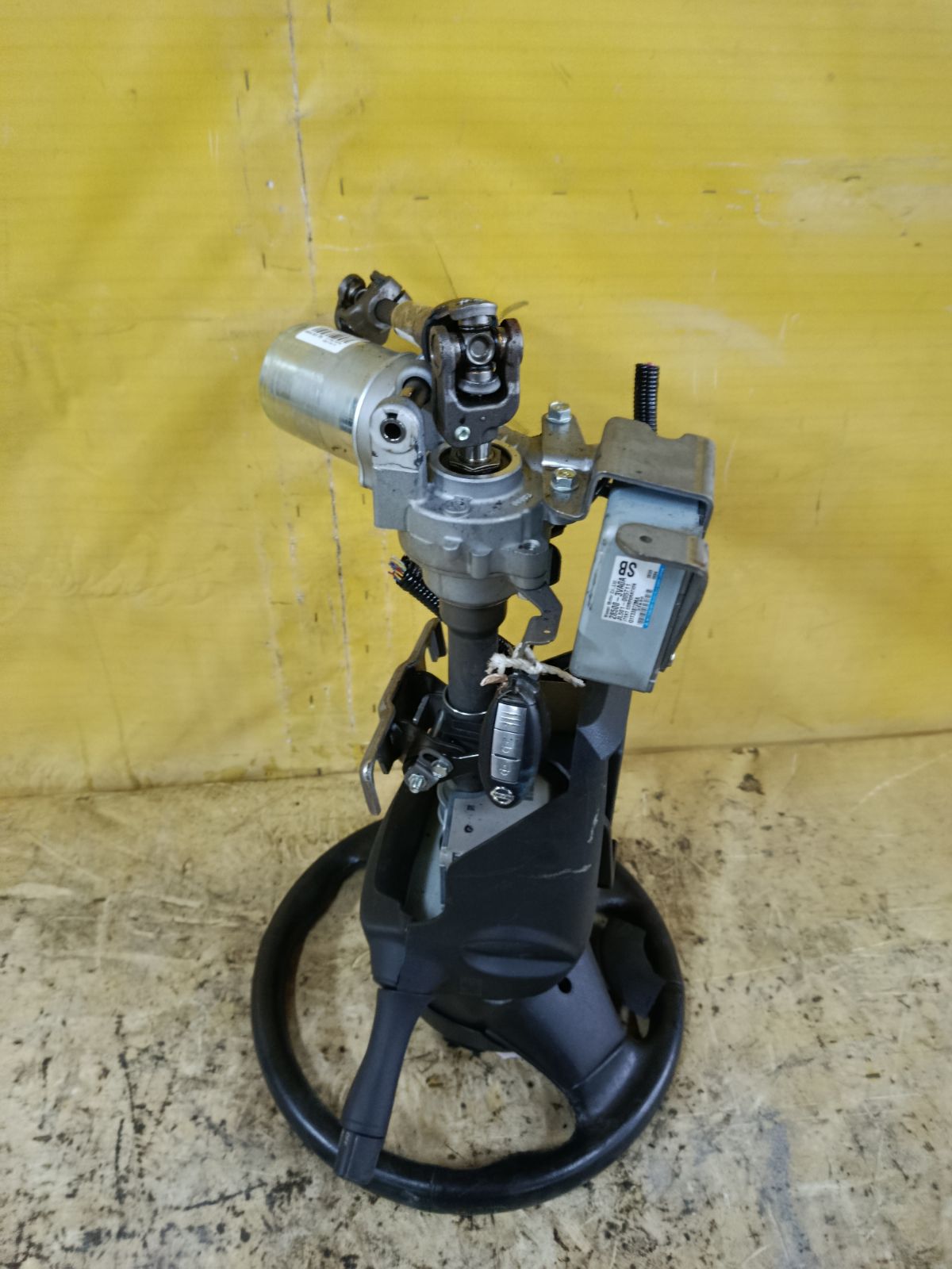 Рулевая колонка на Nissan Note E12 Фото 3