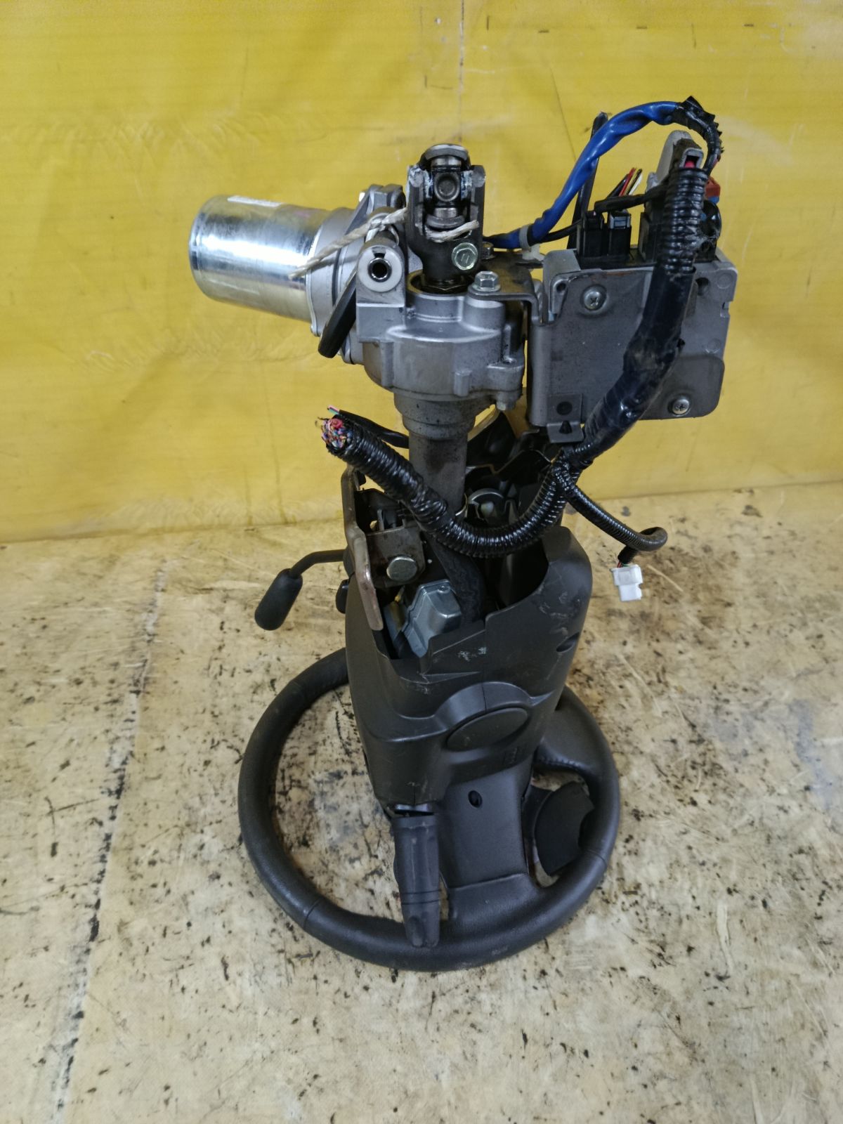 Рулевая колонка на Nissan Cube Z12 Фото 3