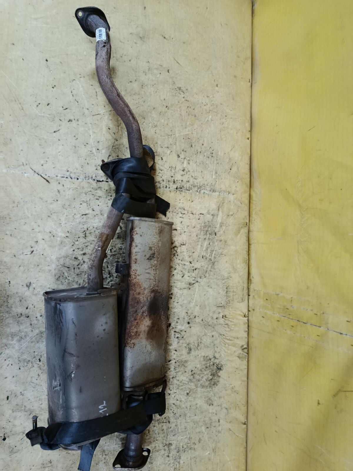 Глушитель на Nissan Cube Z12 HR15DE Фото 2