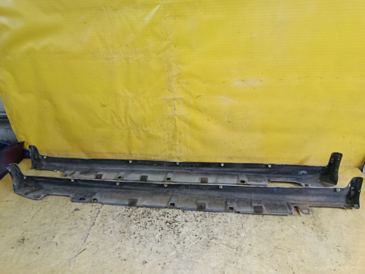 Порог кузова пластиковый ( обвес ) на Toyota Gaia ACM10G Фото 4