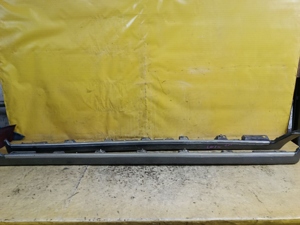 Порог кузова пластиковый ( обвес ) на Mazda Mpv LW3W Фото 2