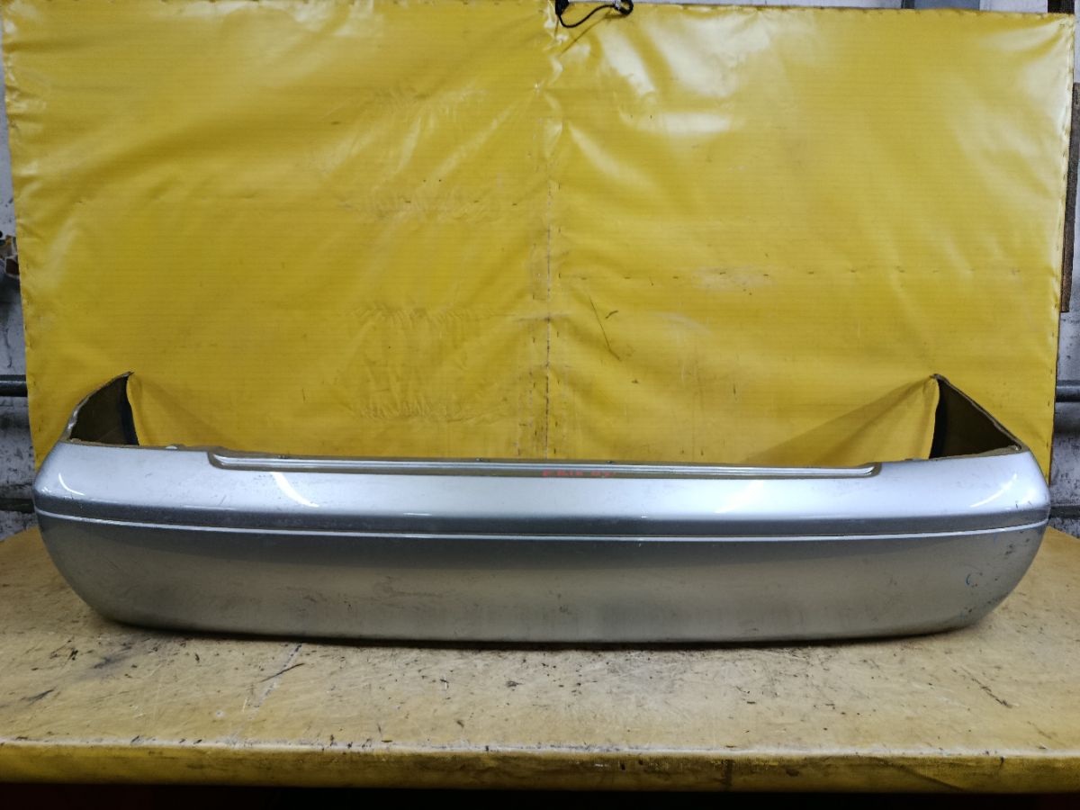 Бампер 85022-8N040 на Nissan Sunny FB15 Фото 1