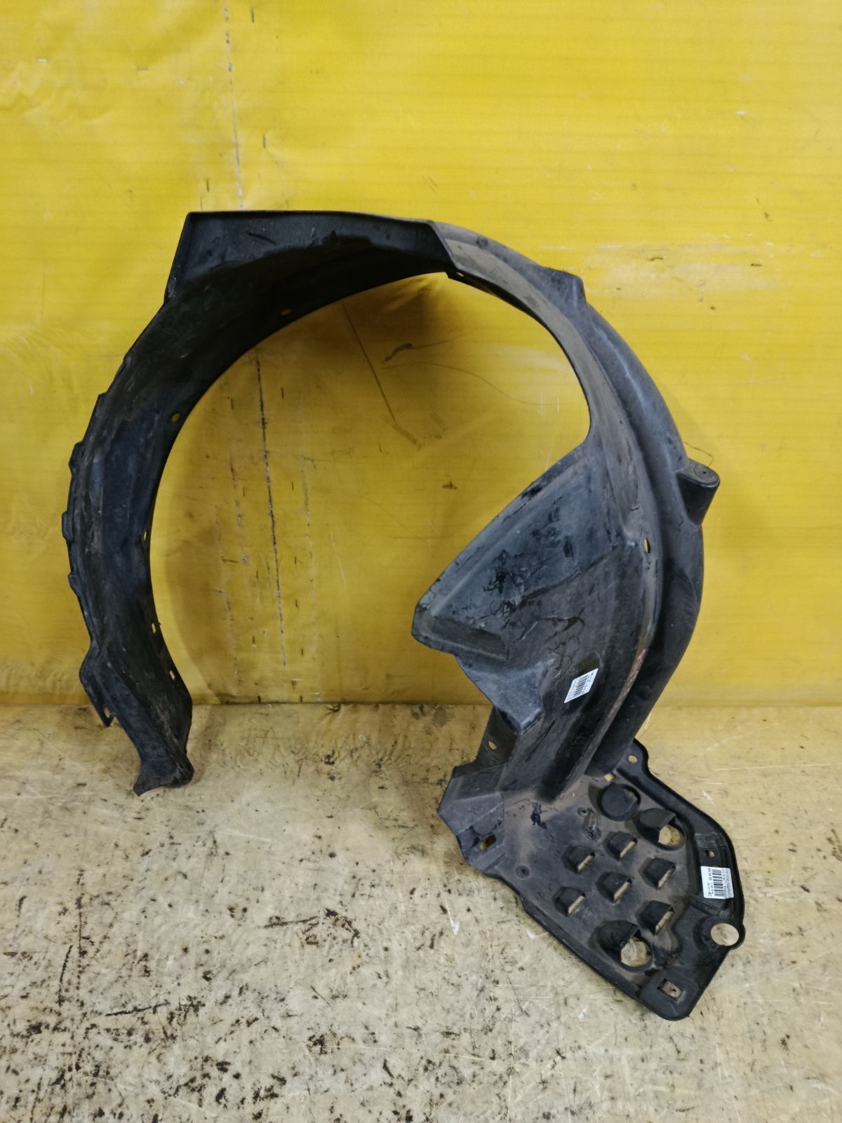 Подкрылок на Honda Stream RN7 R18A Фото 1