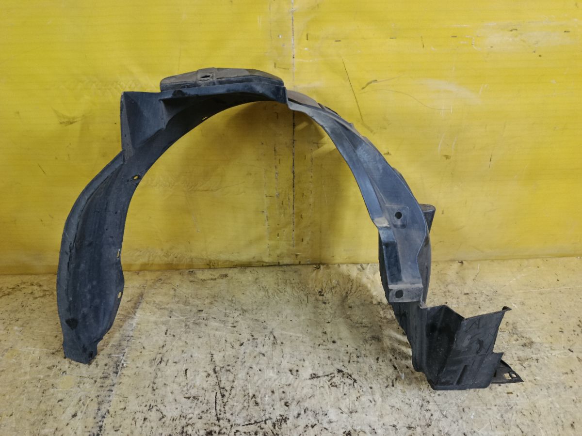 Подкрылок на Honda Fit GD1 L13A Фото 1