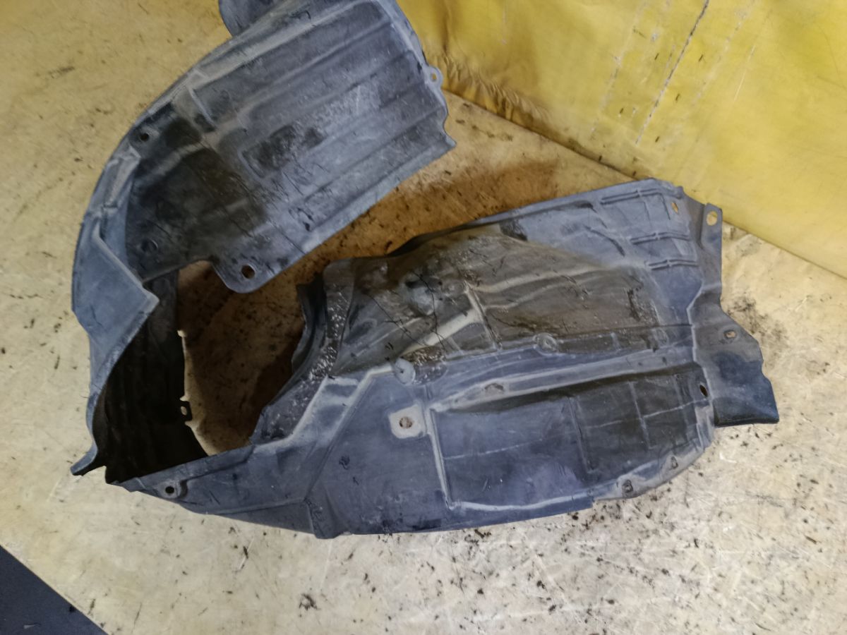 Подкрылок 63843-CV000 на Nissan Ad Expert VY12 HR15DE Фото 3