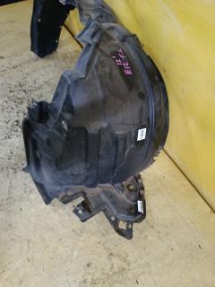 Подкрылок 63843-3VA0A на Nissan Note E12 HR12DDR Фото 2