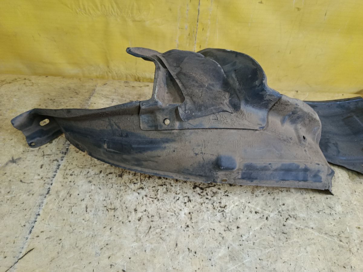 Подкрылок на Nissan Elgrand TE52 QR25DE Фото 3