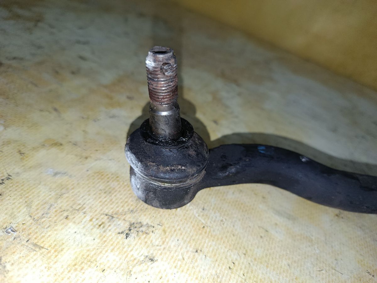 Рулевая рейка на Toyota Voxy AZR60G 1AZ-FSE Фото 11