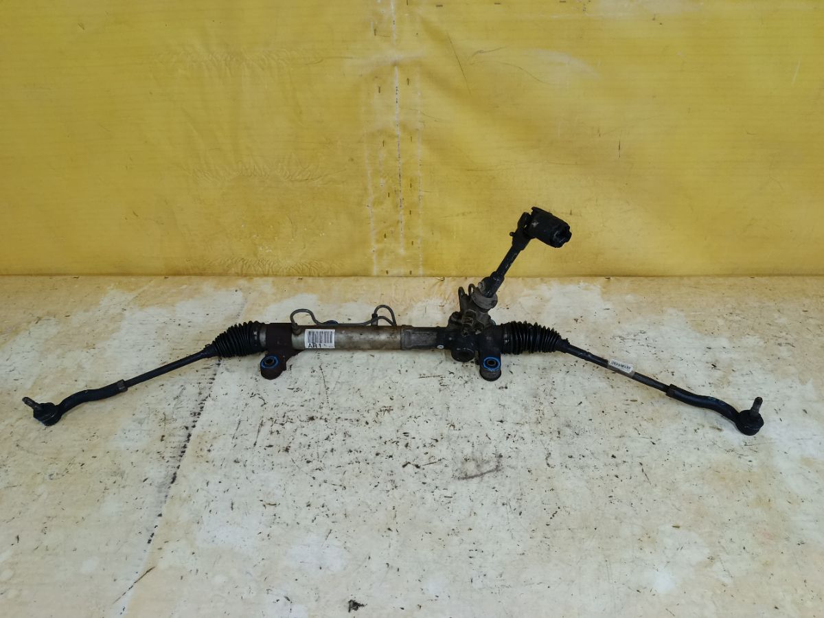 Рулевая рейка на Toyota Voxy AZR60G 1AZ-FSE Фото 1