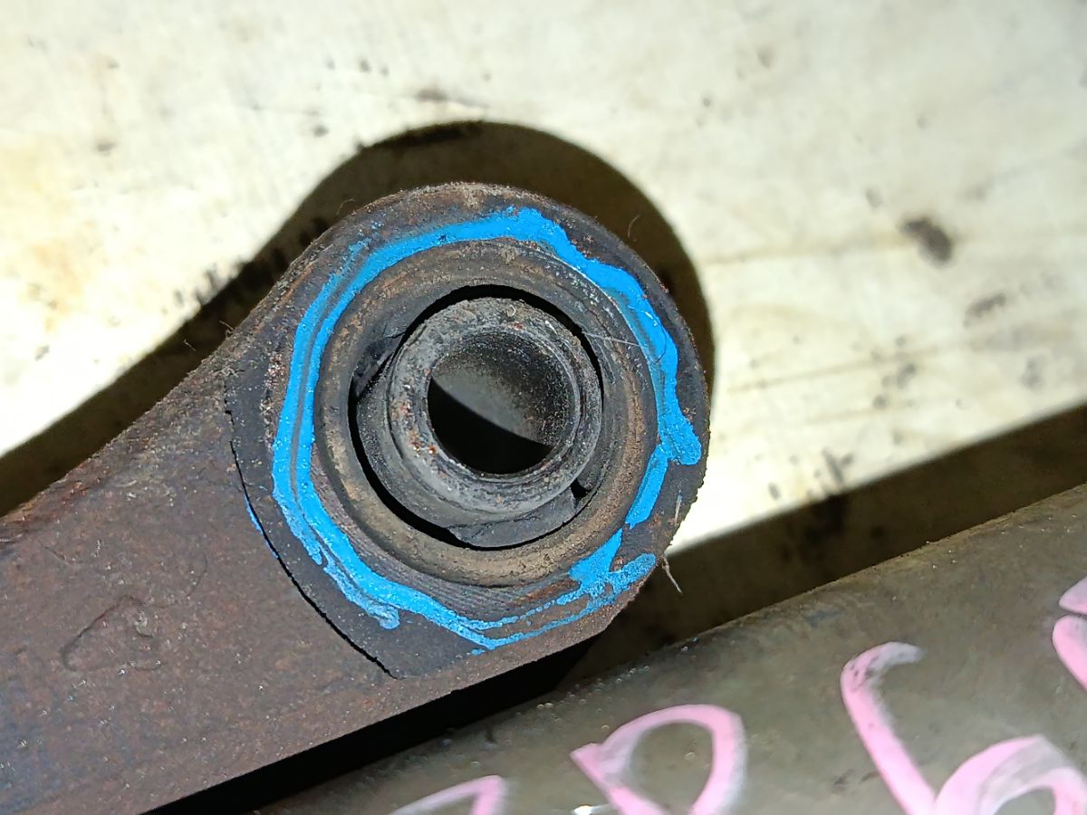 Рулевая рейка на Toyota Voxy AZR60G 1AZ-FSE Фото 9